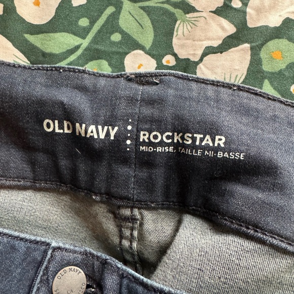 Old Navy Mid-Rise Skinny Rockstar Jeans Size 24 - Picture 2 of 2